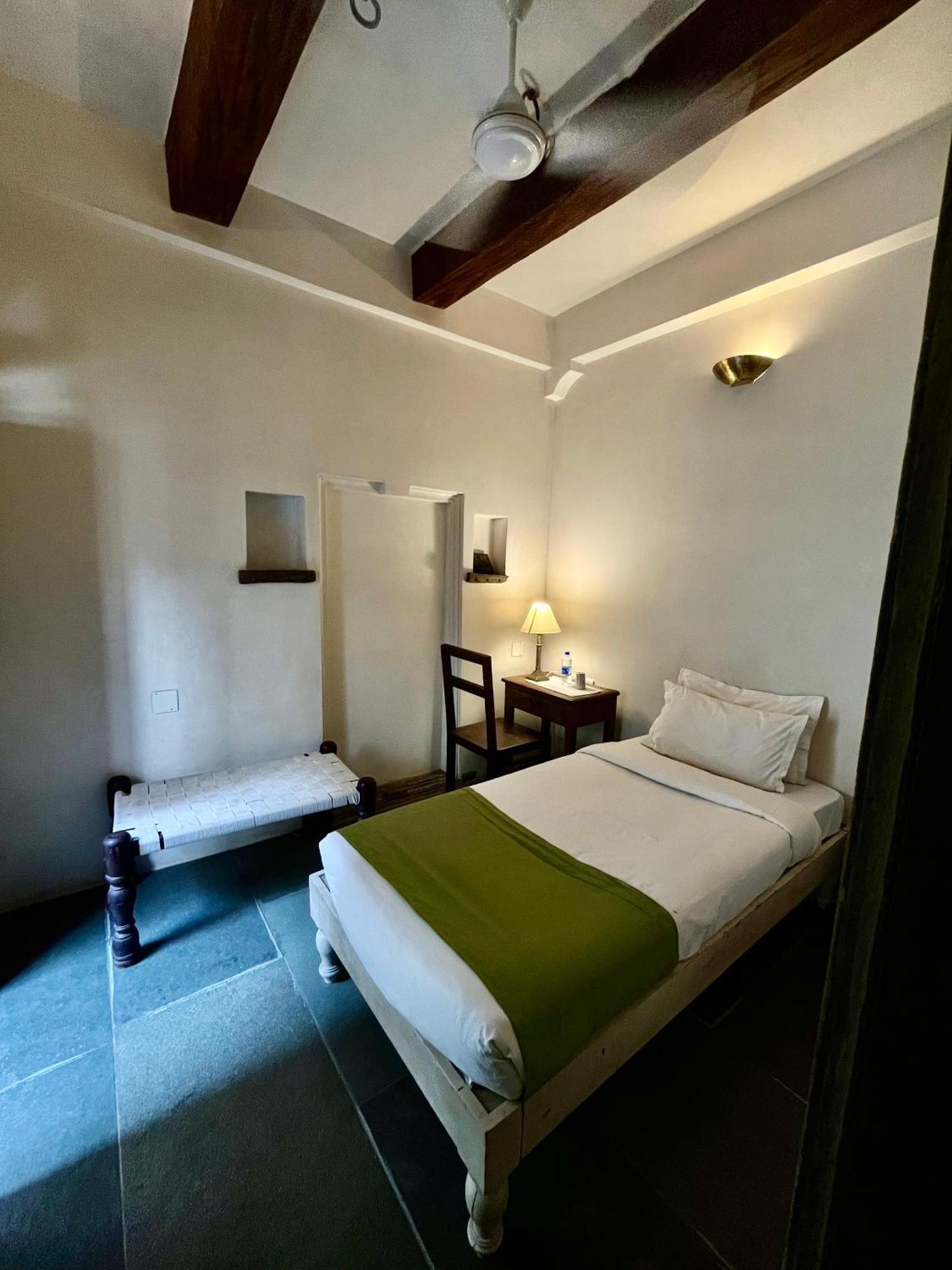 Madri Haveli Hotel Udaipur Exterior foto