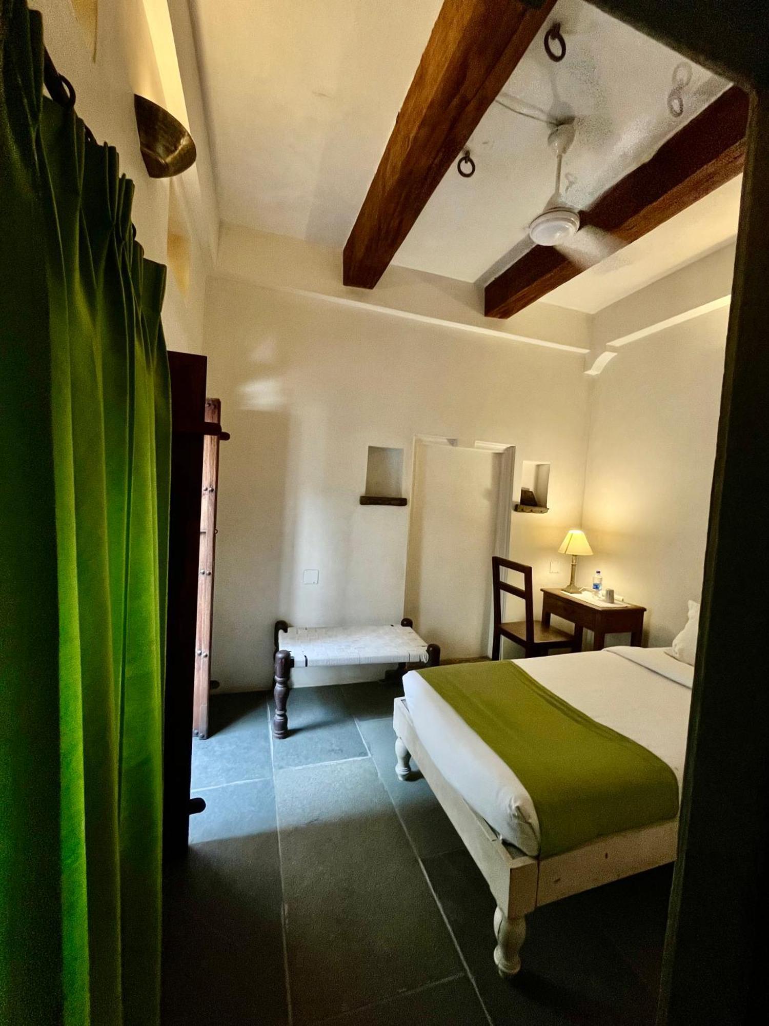 Madri Haveli Hotel Udaipur Exterior foto
